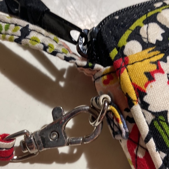 Vera Bradley Zip Around Wallet - Picture 5 of 8